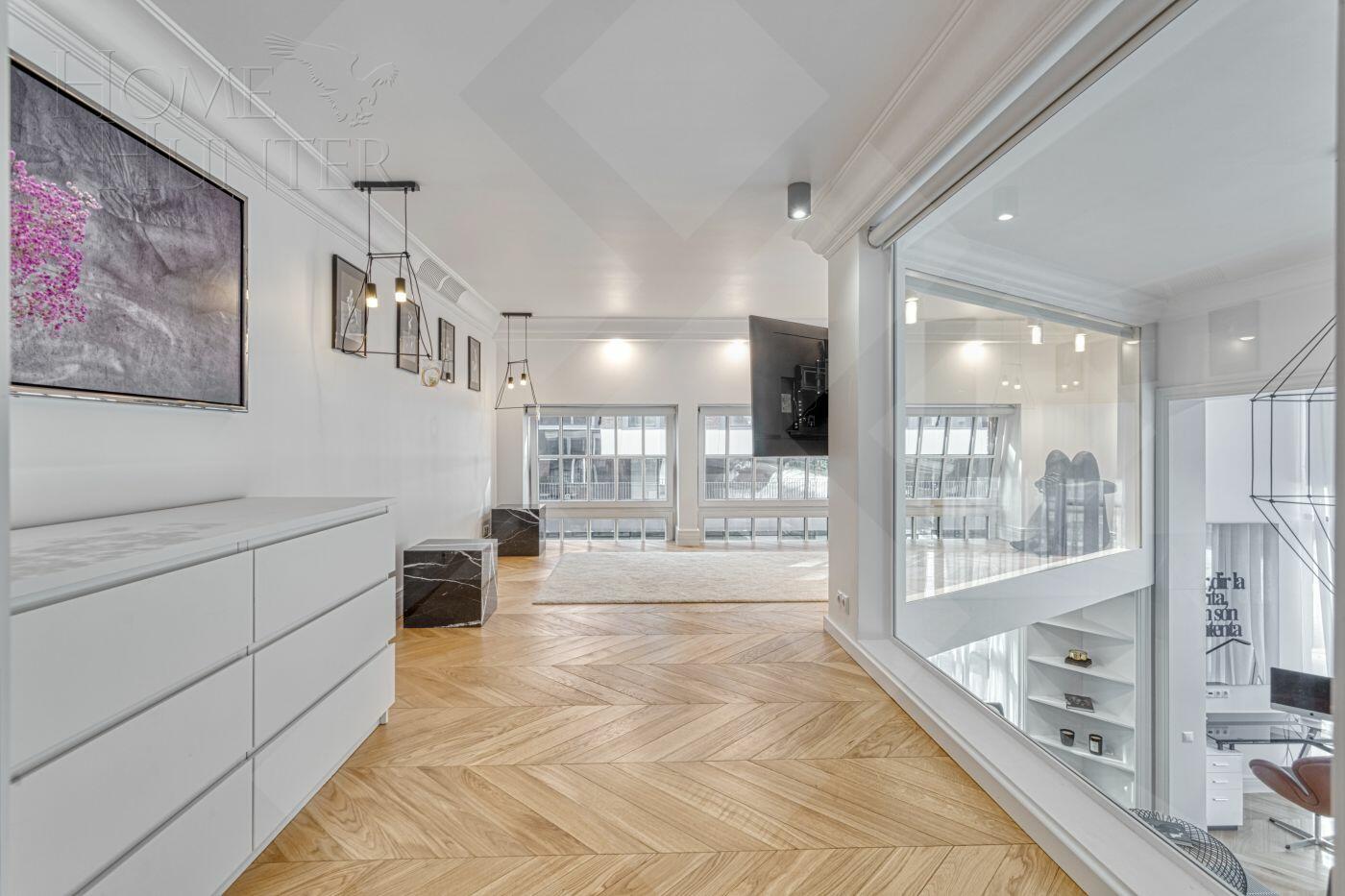 2-УРОВНЕВЫЙ ПЕНТХАУС С ОТДЕЛКОЙ 305 М² НА 2 ЭТАЖЕ