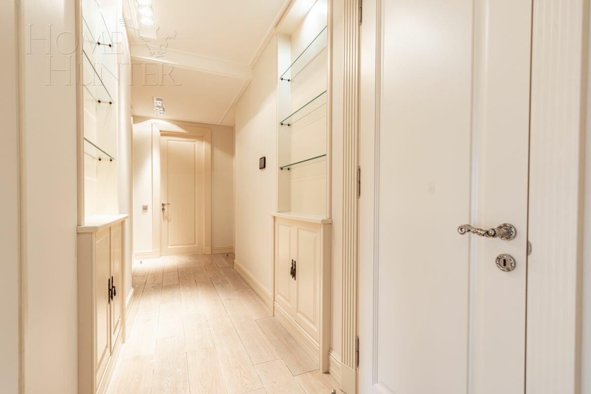 3-этажный таунхаус 340 м² с отделкой