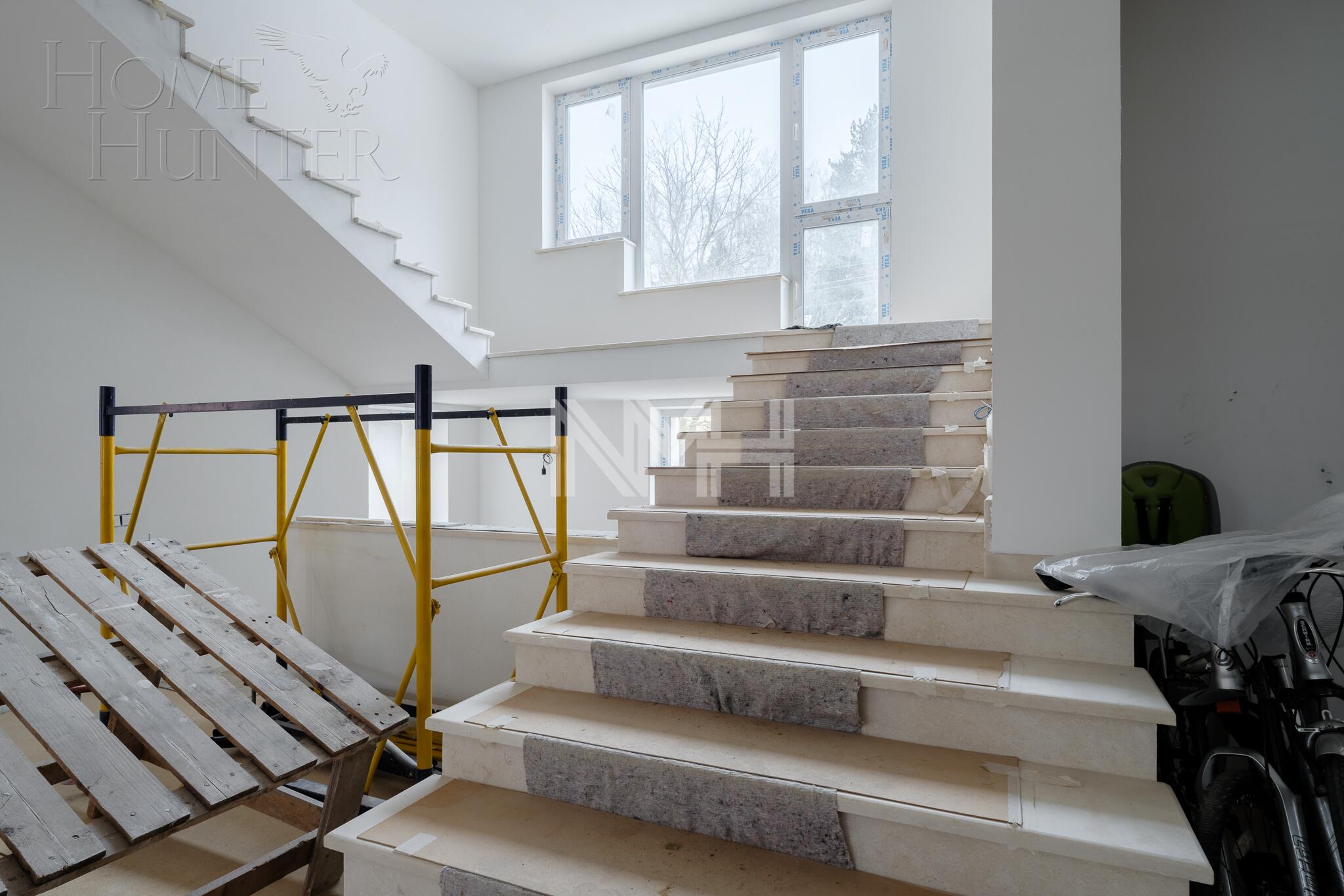 2-этажный коттедж 425 м² без отделки