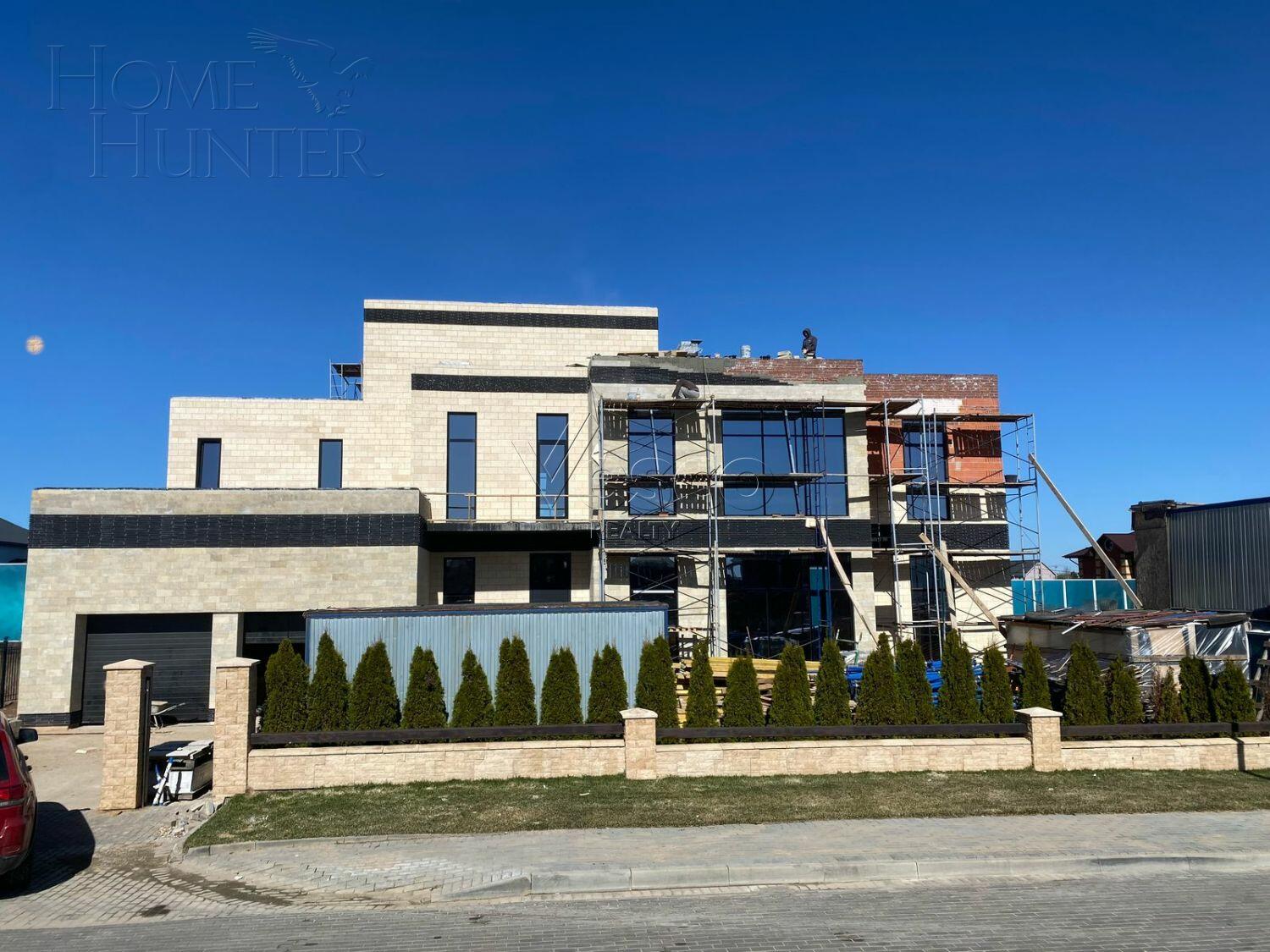 2-этажный коттедж 830 м² без отделки