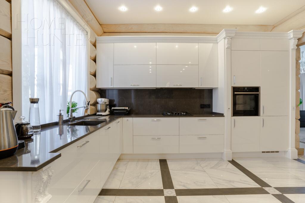 2-этажный коттедж 380 м² с отделкой