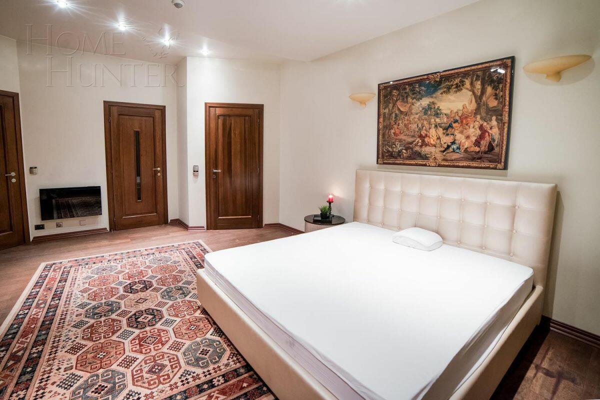 6-этажный коттедж 1 200 м² с отделкой