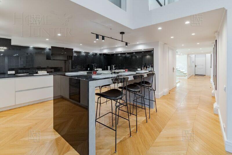 2-УРОВНЕВЫЙ ПЕНТХАУС С ОТДЕЛКОЙ 305 М² НА 2 ЭТАЖЕ