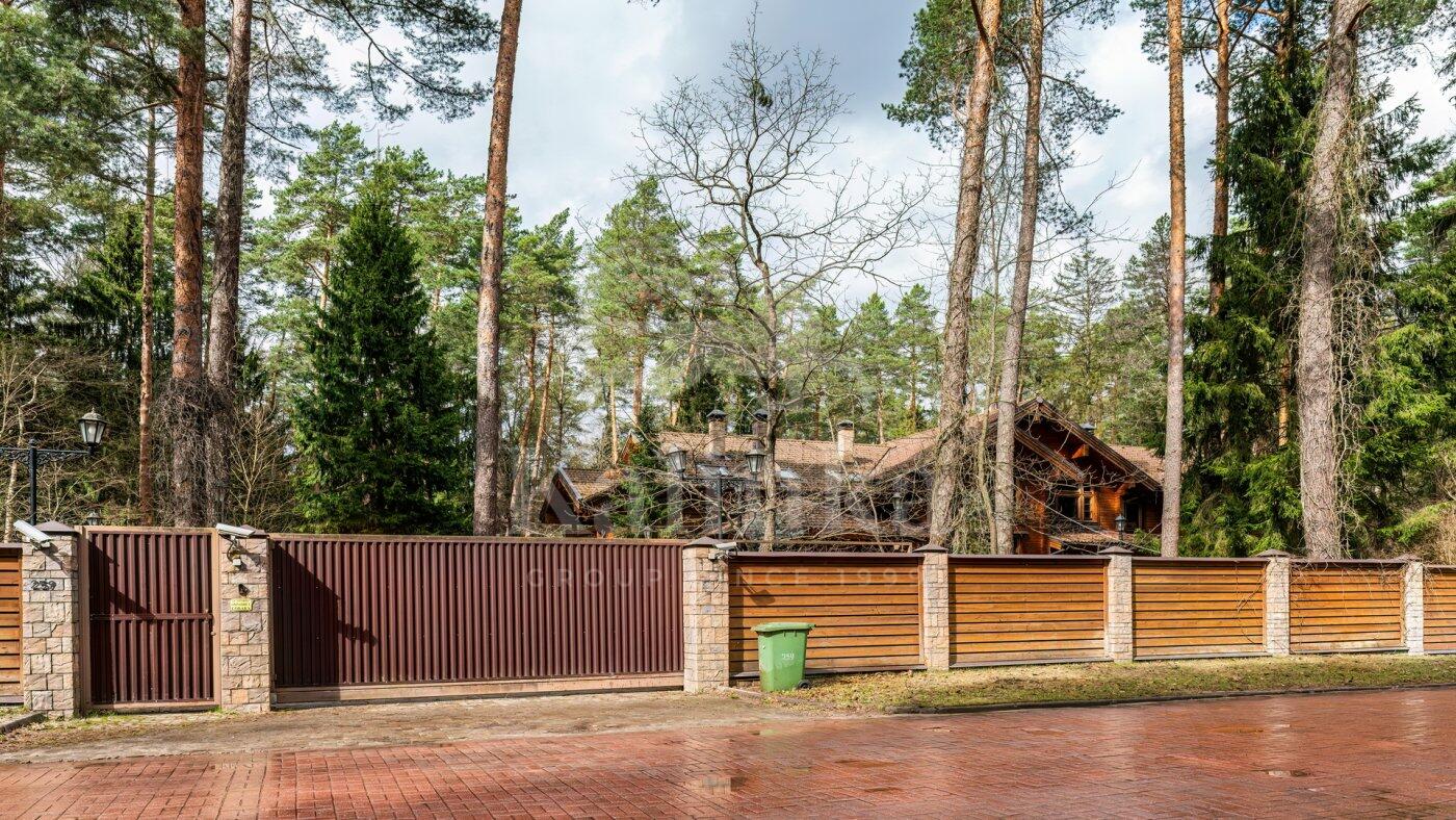 2-этажный коттедж 1 175.7 м² с отделкой