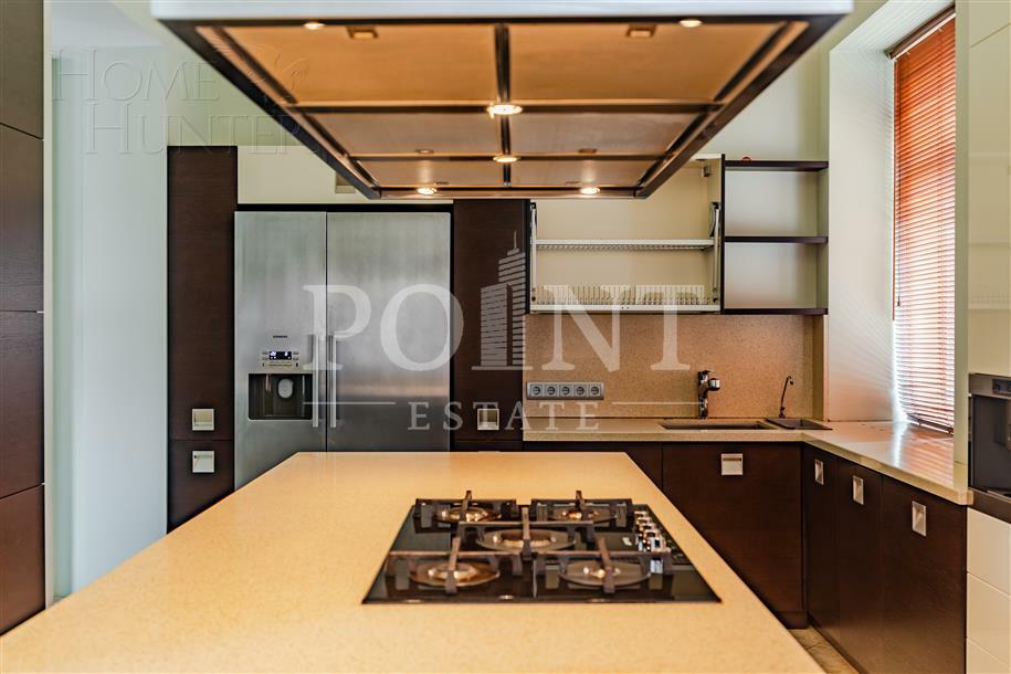 2-этажный коттедж 402.8 м² с отделкой