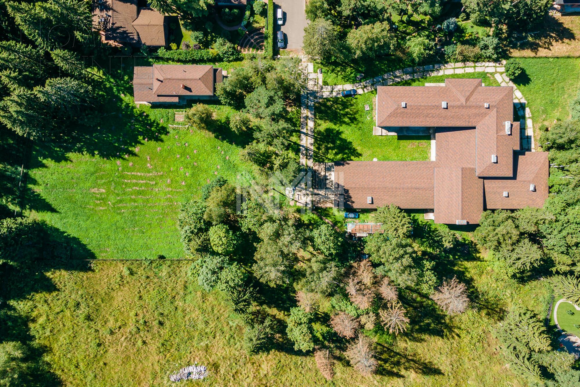 2-этажный коттедж 1 638 м² без отделки