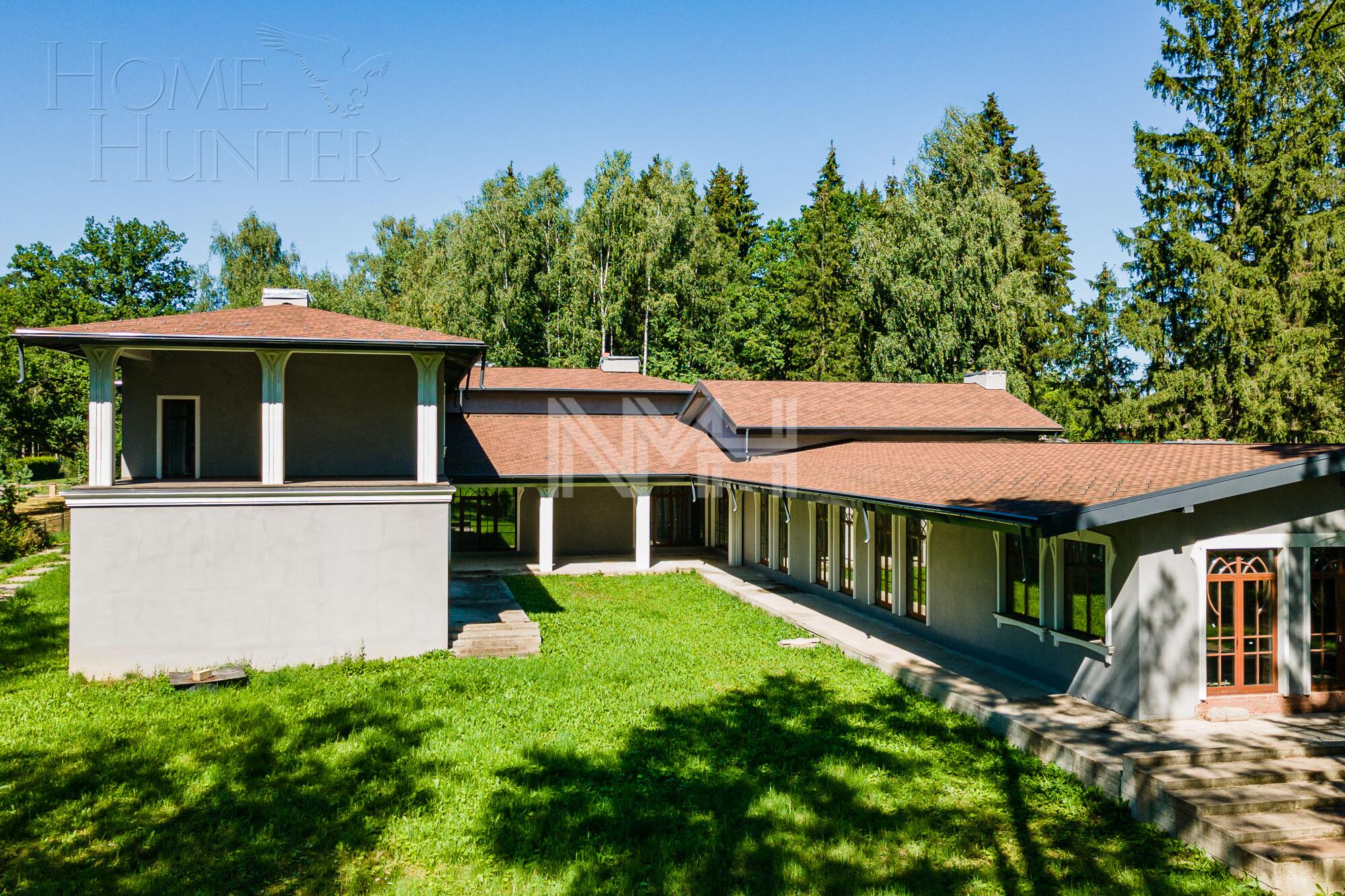 2-этажный коттедж 1 638 м² без отделки