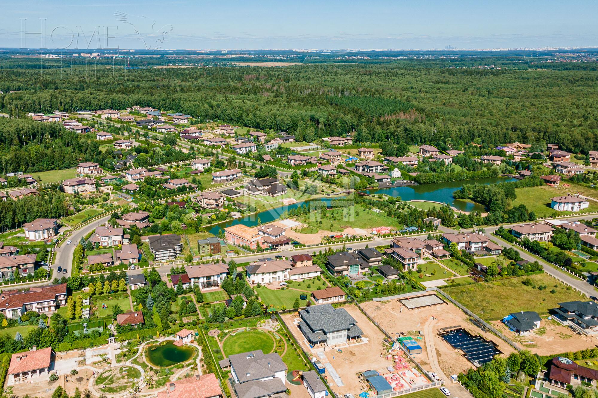 2-этажный коттедж 1 638 м² без отделки