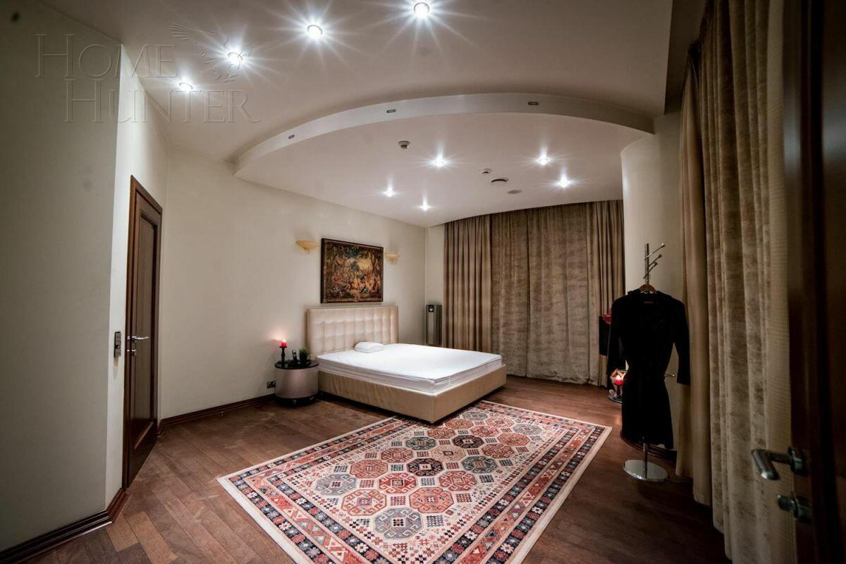 6-этажный коттедж 1 200 м² с отделкой