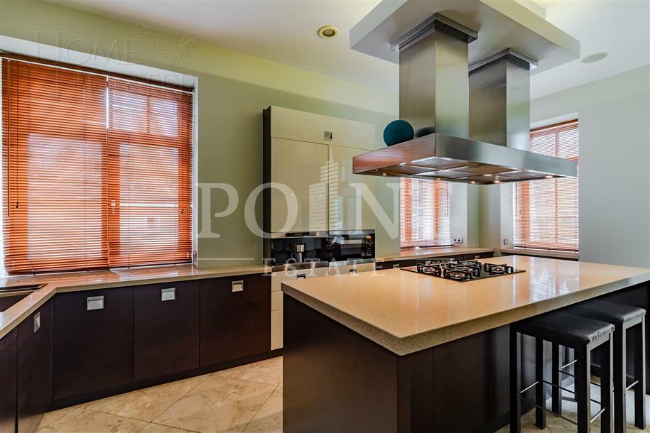 2-этажный коттедж 402.8 м² с отделкой