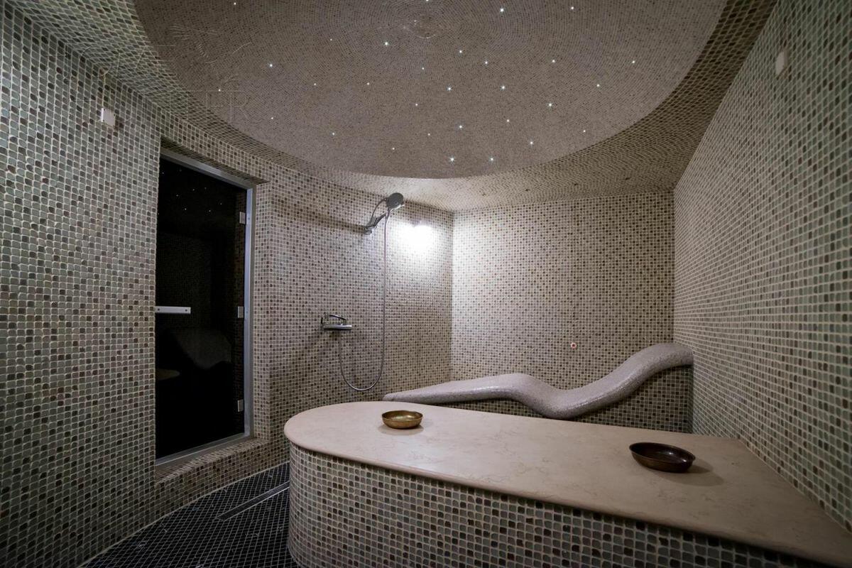 6-этажный коттедж 1 200 м² с отделкой