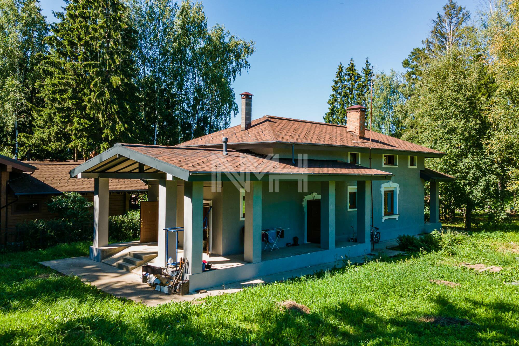 2-этажный коттедж 1 638 м² без отделки