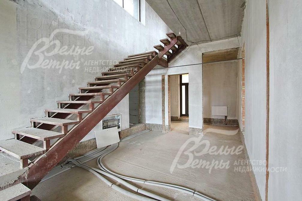 2-этажный коттедж 323 м² без отделки