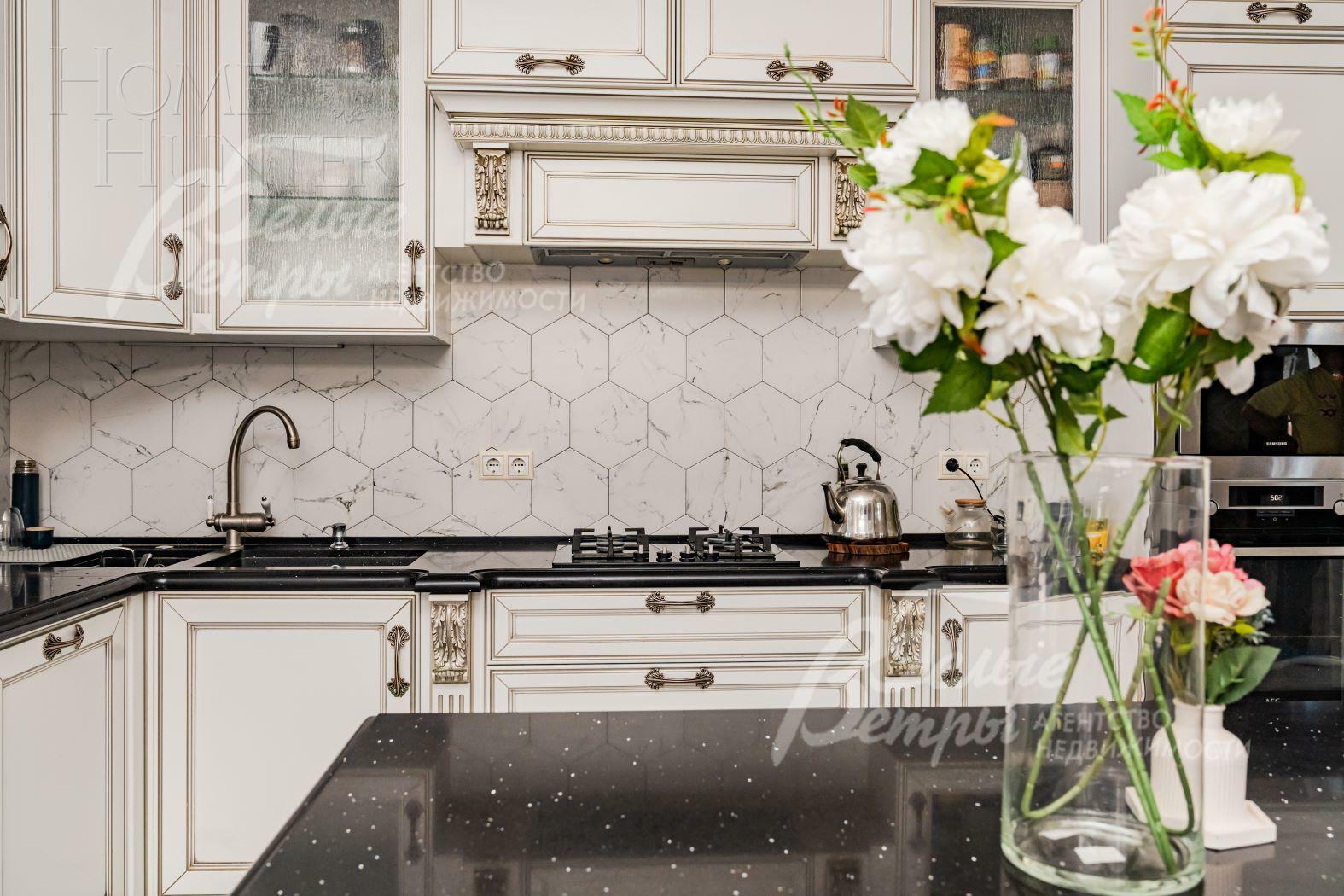 3-этажный коттедж 331 м² с отделкой