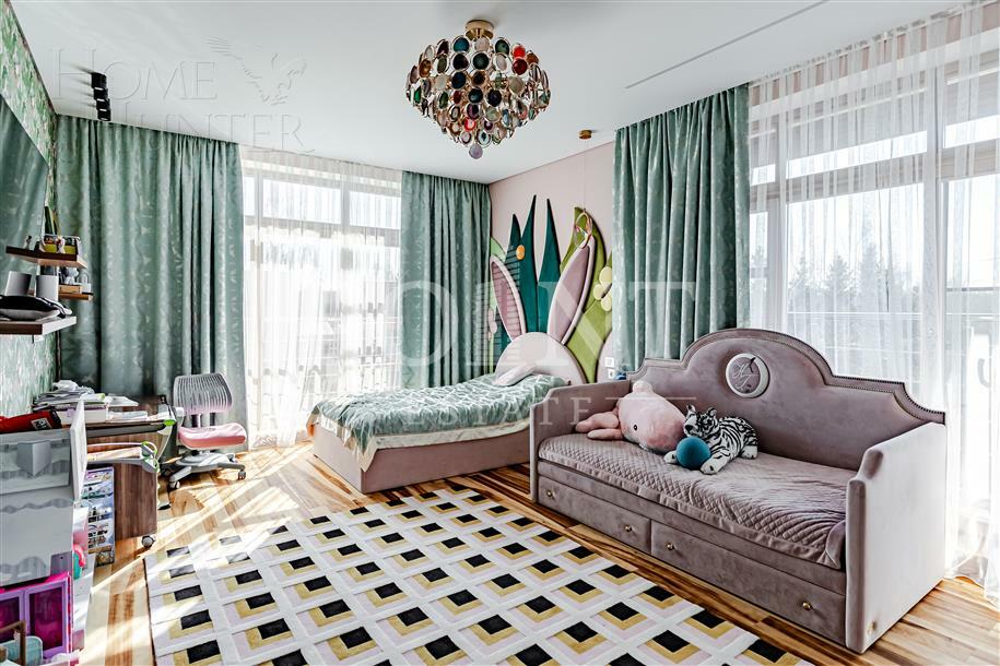 3-этажный таунхаус 410 м² с отделкой