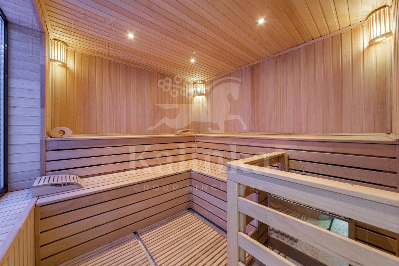 3-этажный таунхаус 400 м² с отделкой