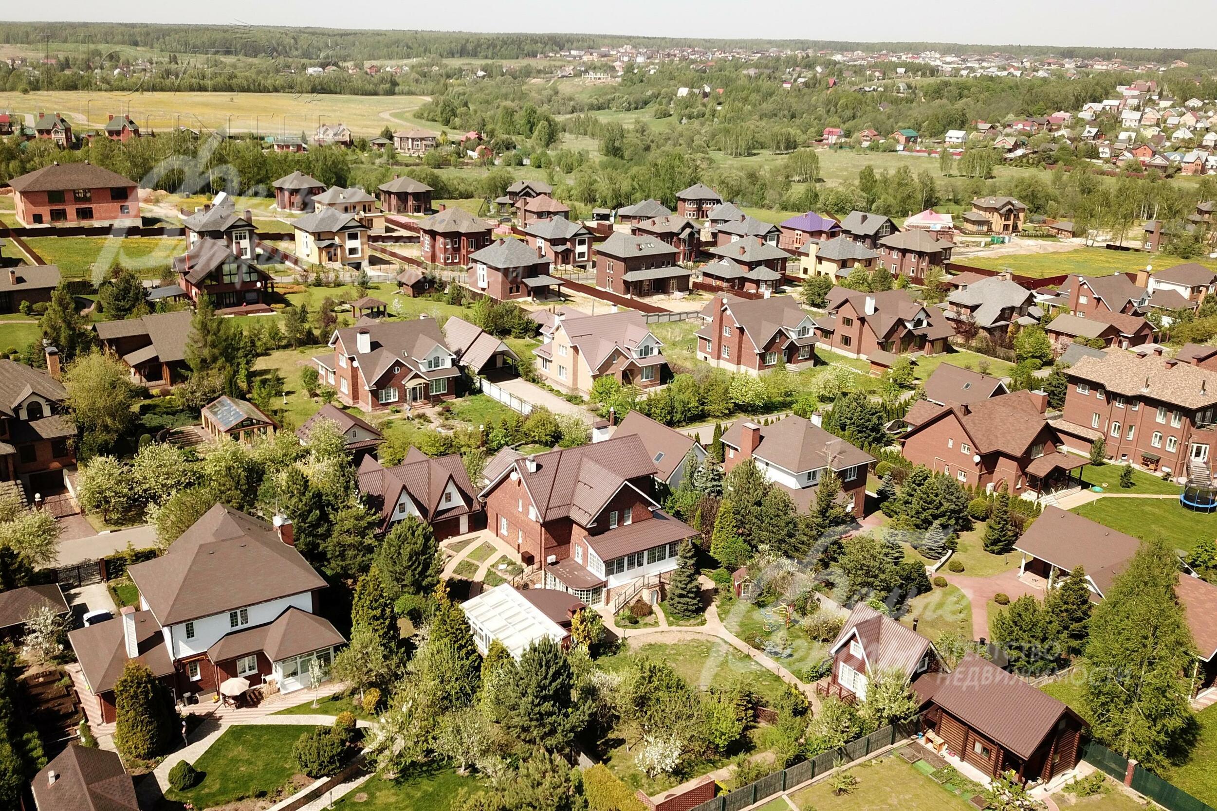 2-этажный коттедж 445 м² без отделки