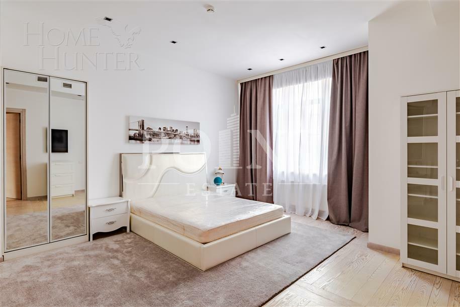 3-этажный таунхаус 335 м² с отделкой