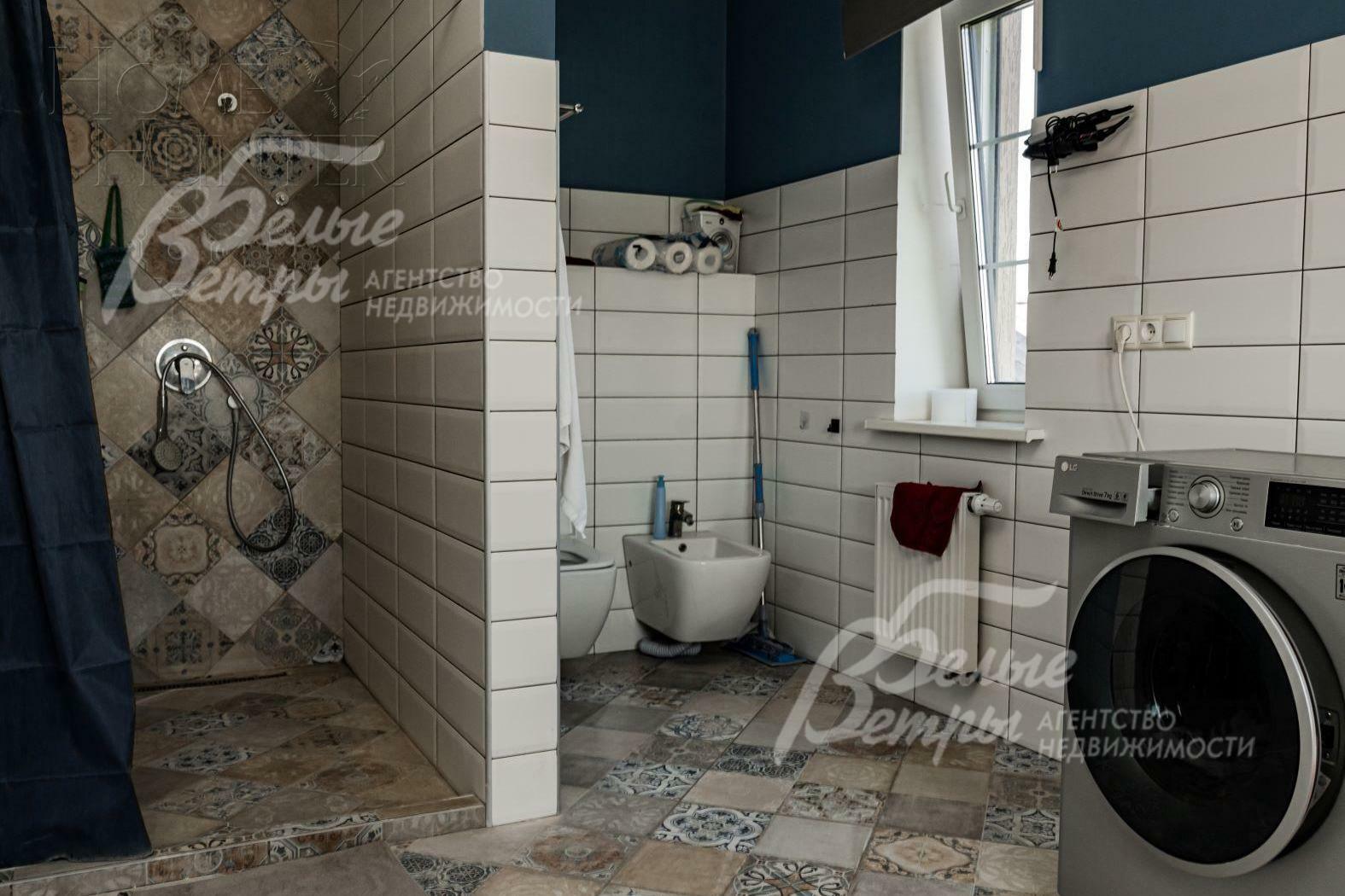 3-этажный коттедж 331 м² с отделкой