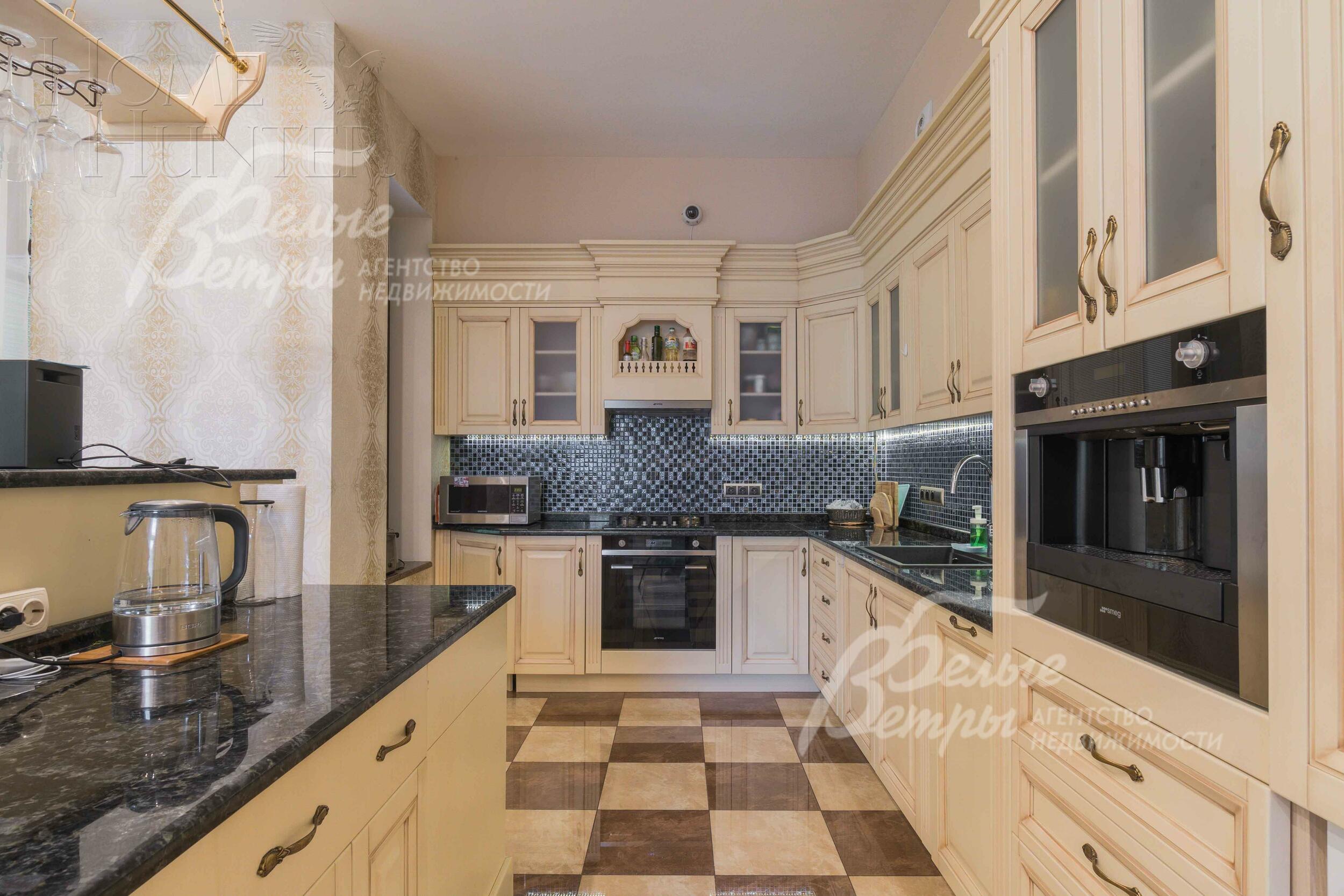 2-этажный коттедж 530 м² с отделкой