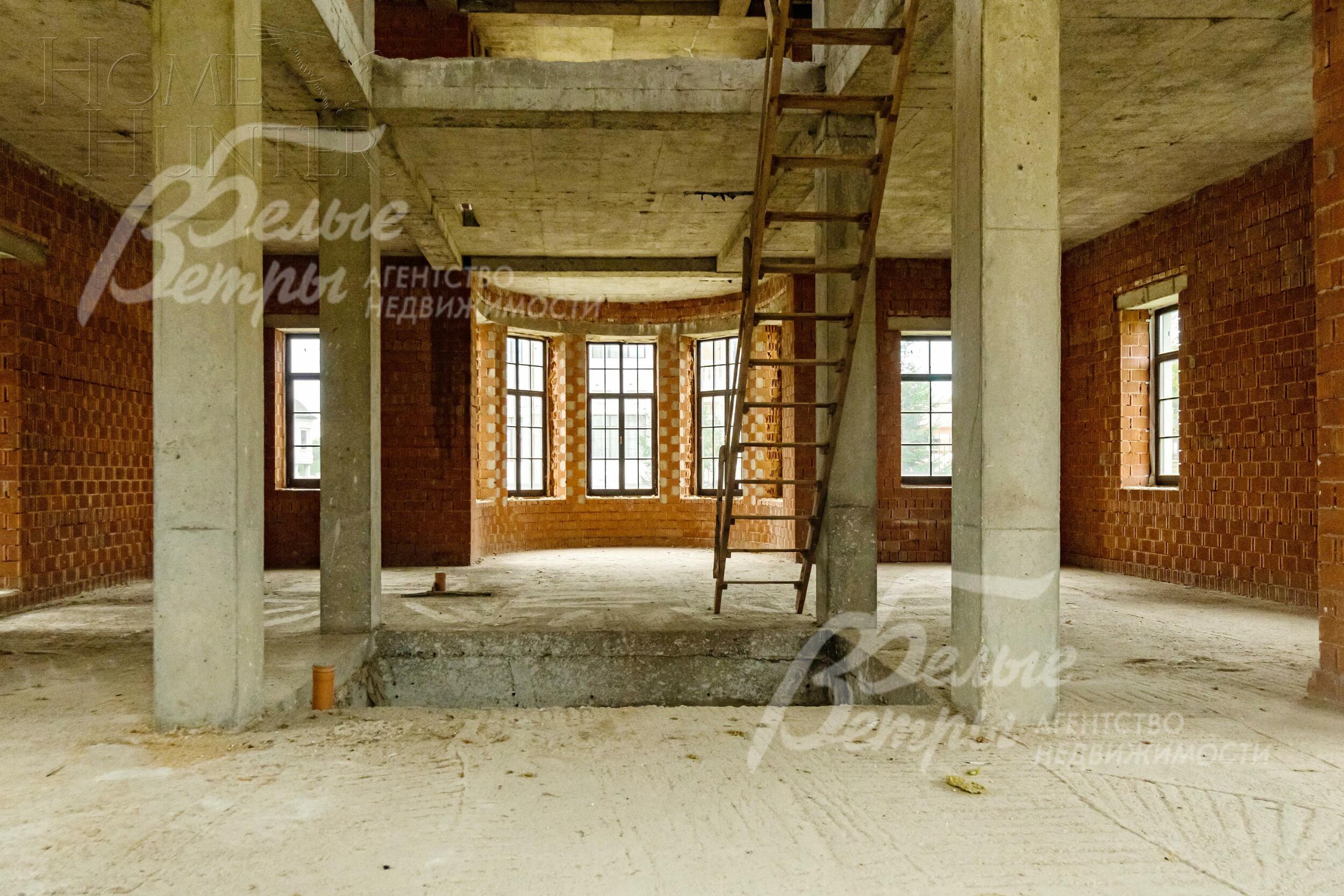 2-этажный коттедж 740.8 м² без отделки