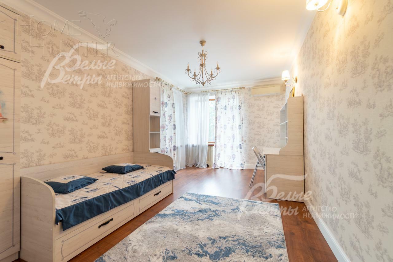 3-этажный коттедж 746 м² с отделкой