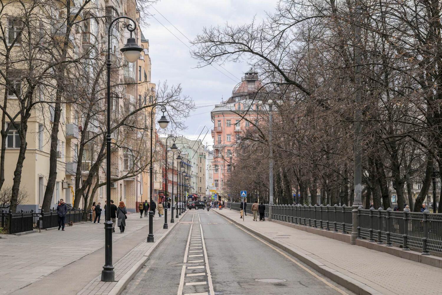 4-КОМН. КВАРТИРА С ОТДЕЛКОЙ 189 М² НА 4 ЭТАЖЕ