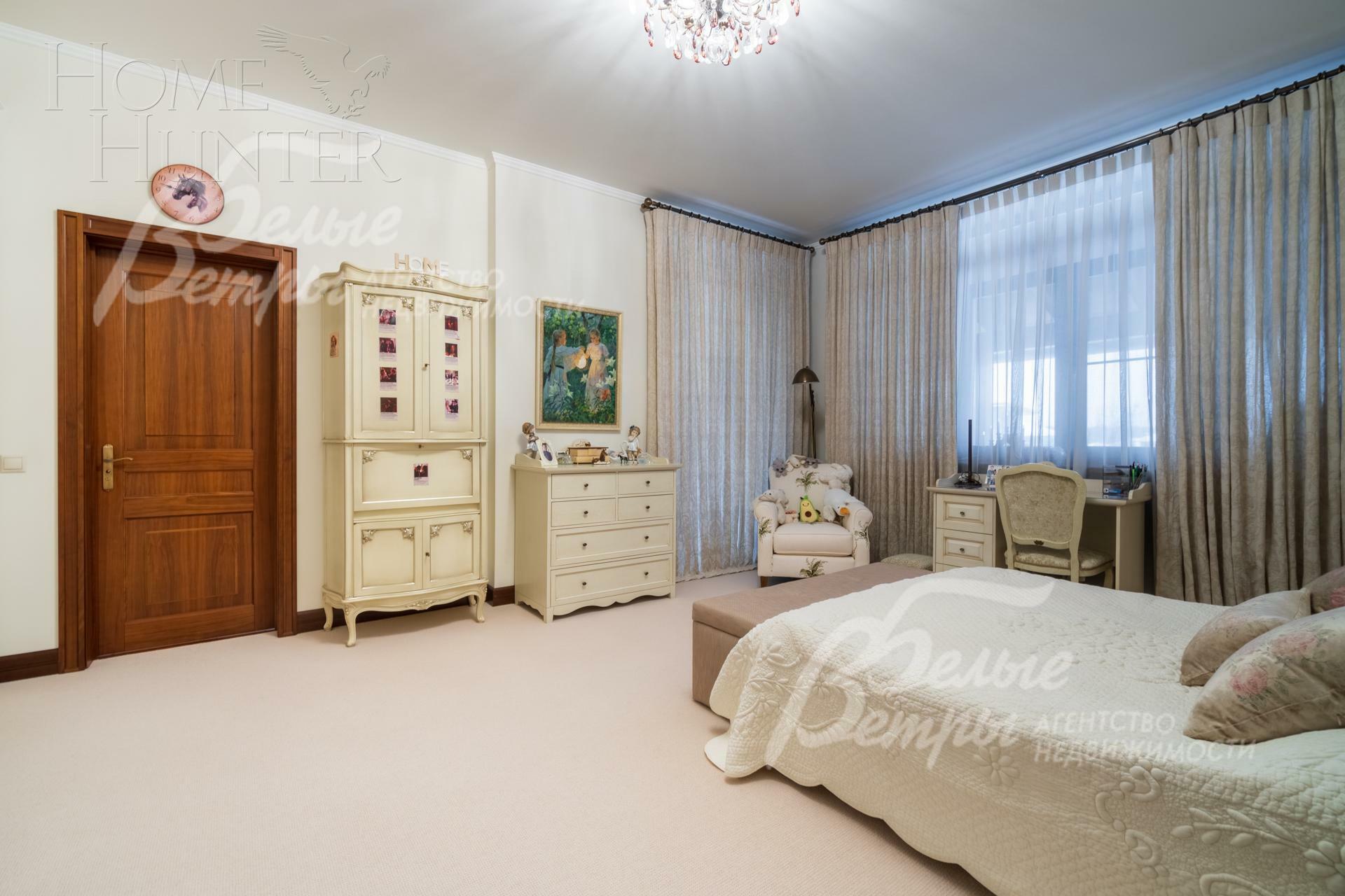 2-этажный коттедж 2 200 м² с отделкой