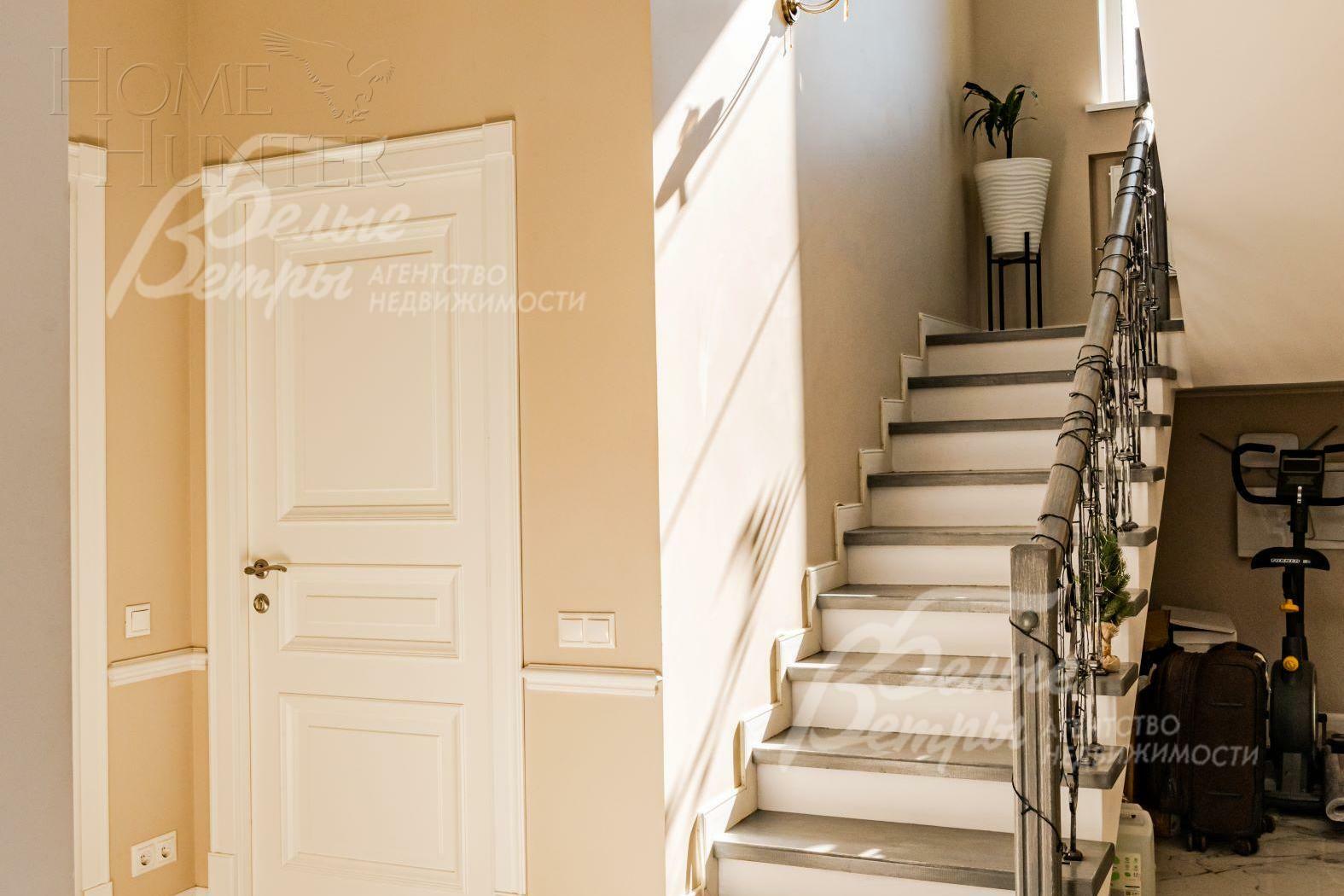 3-этажный коттедж 331 м² с отделкой