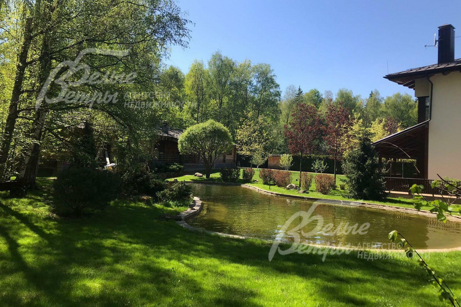 2-этажный коттедж 2 200 м² с отделкой