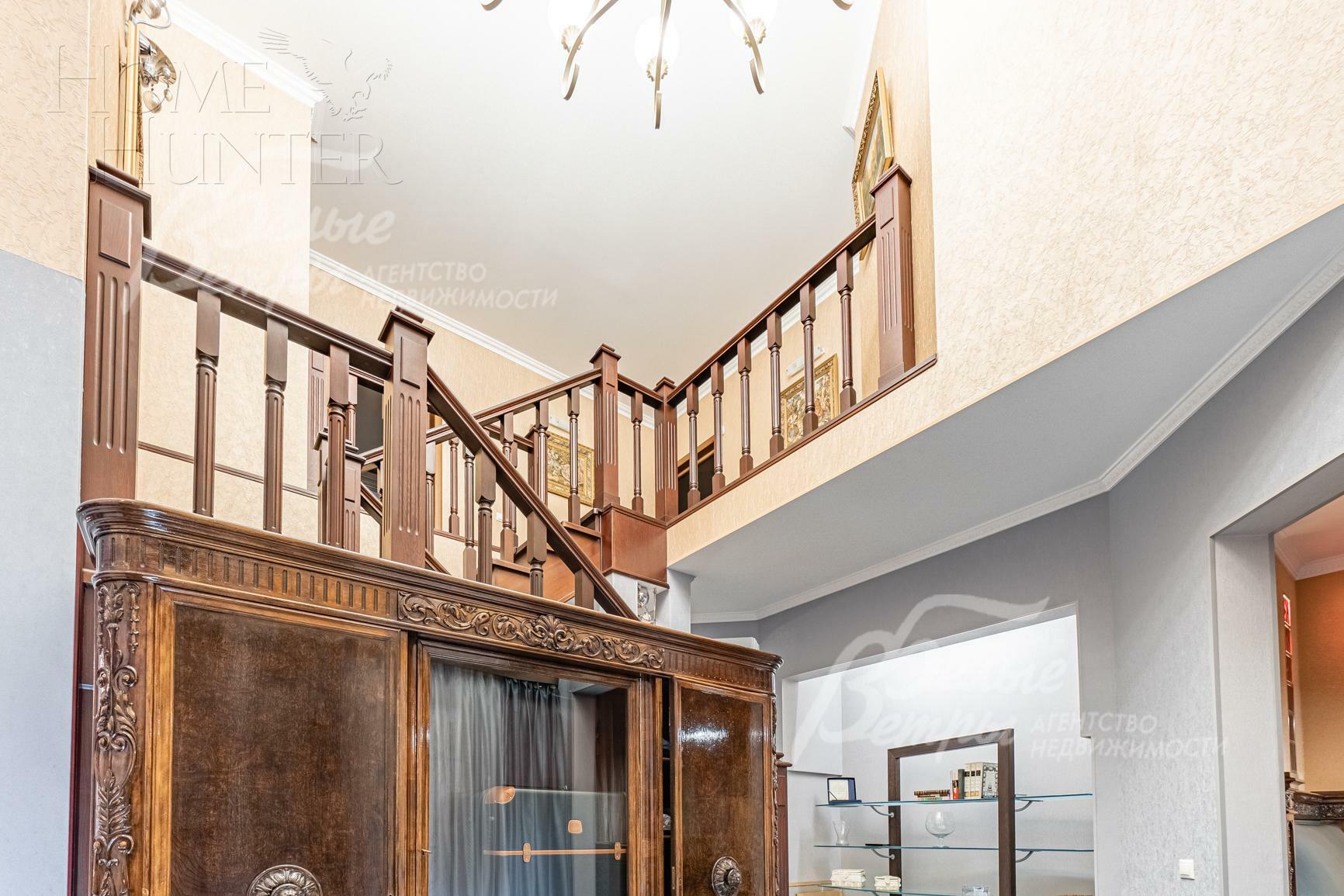 2-этажный коттедж 528 м² с отделкой