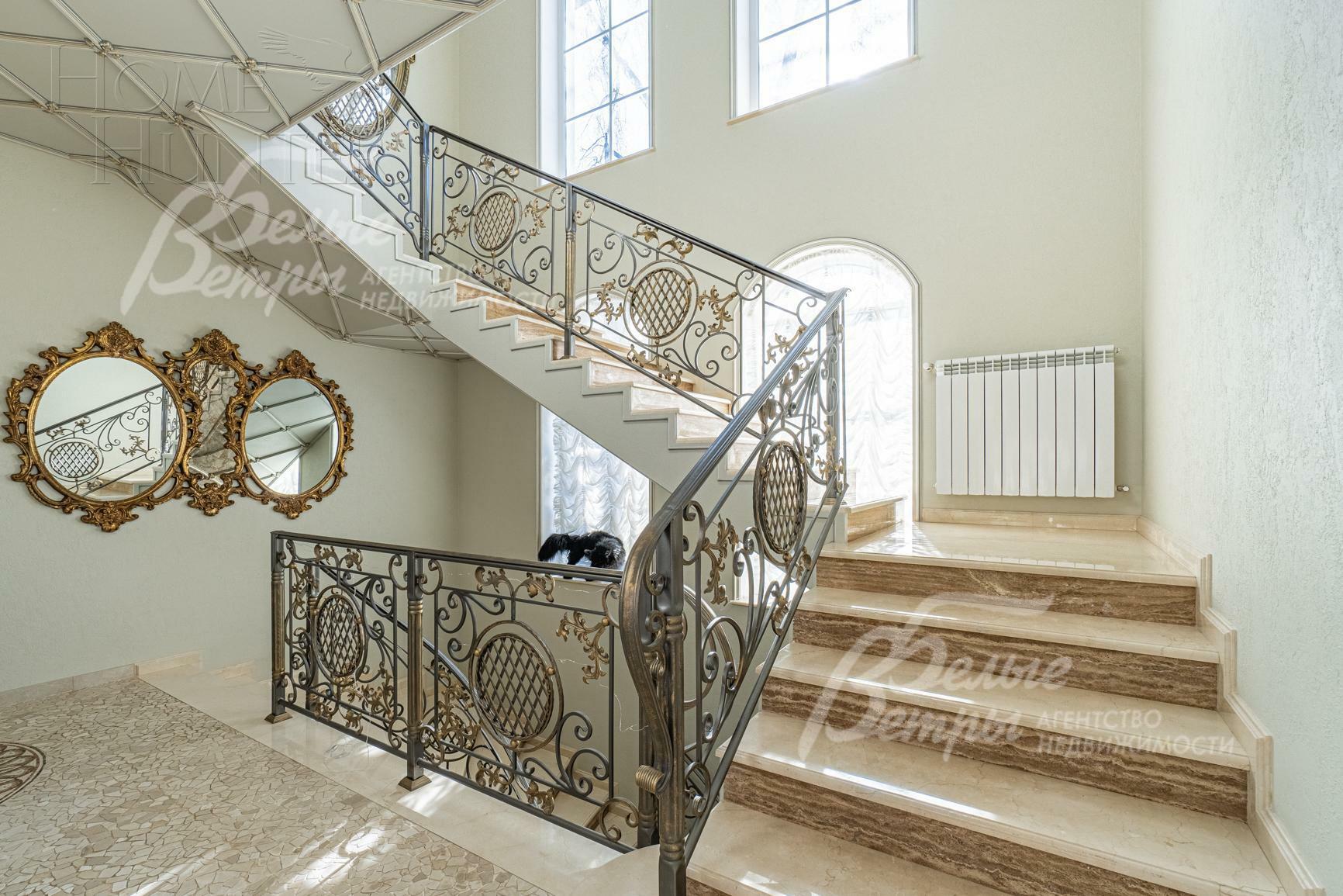 3-этажный коттедж 720 м² с отделкой
