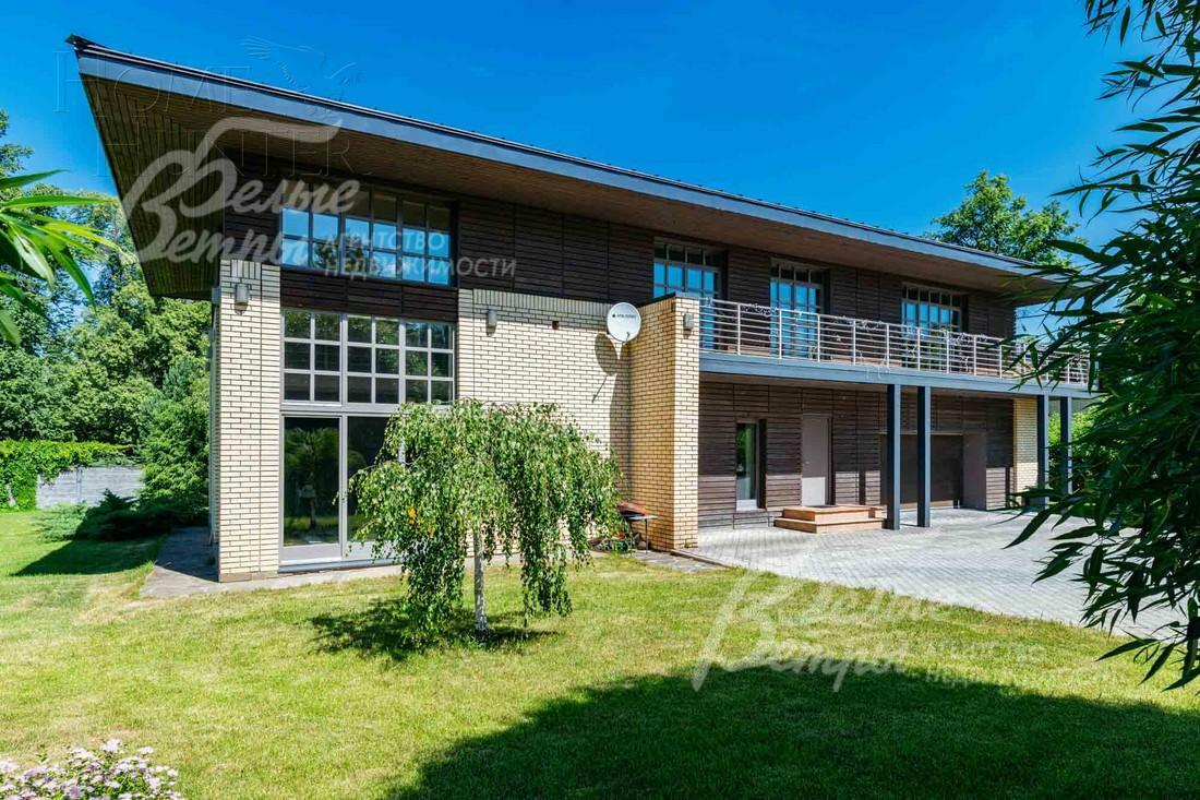 2-этажный коттедж 307 м² с отделкой