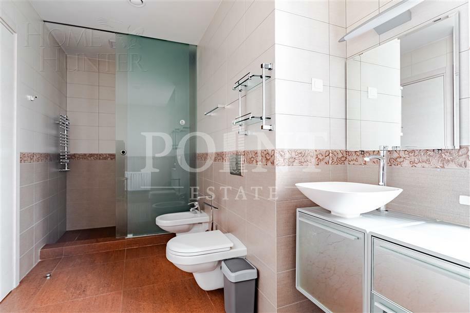 3-этажный таунхаус 335 м² с отделкой