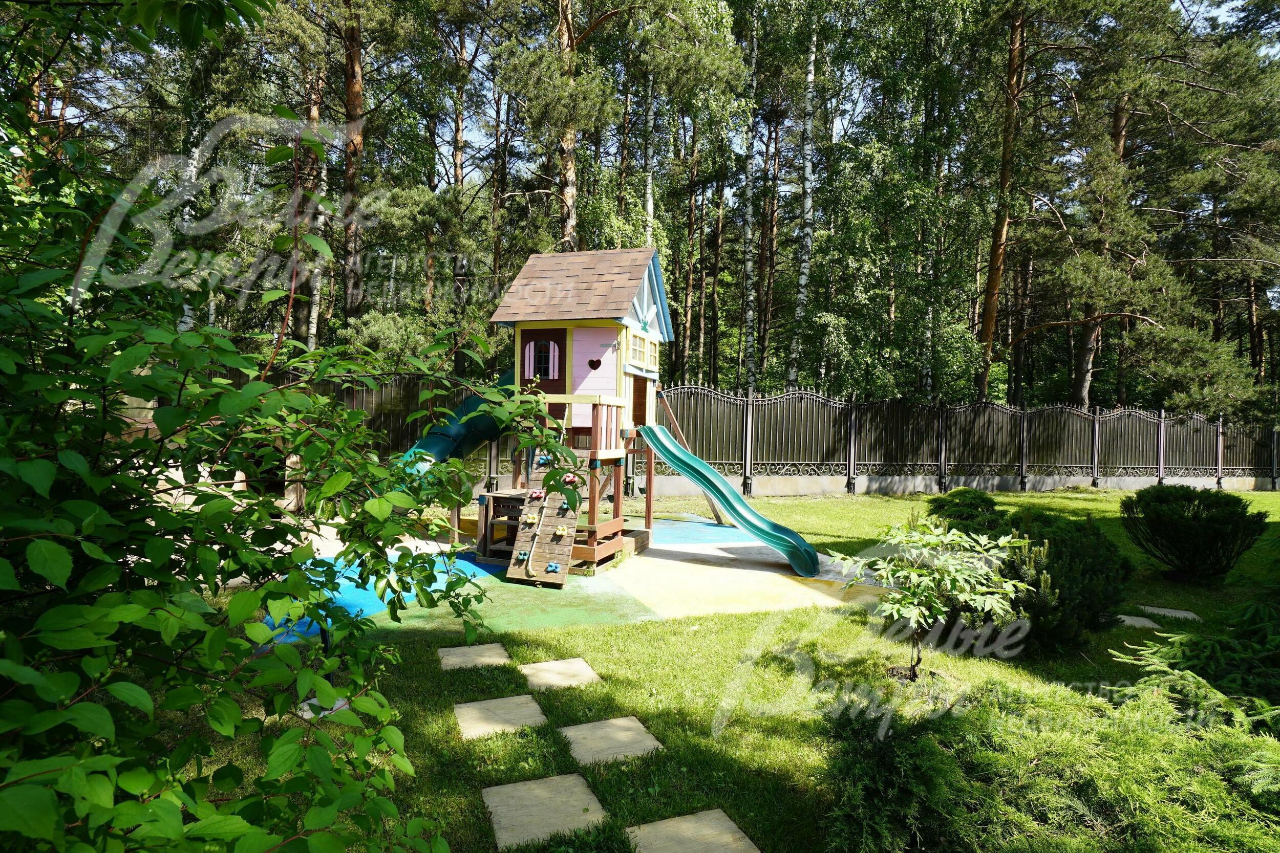 2-этажный коттедж 1 105 м² с отделкой