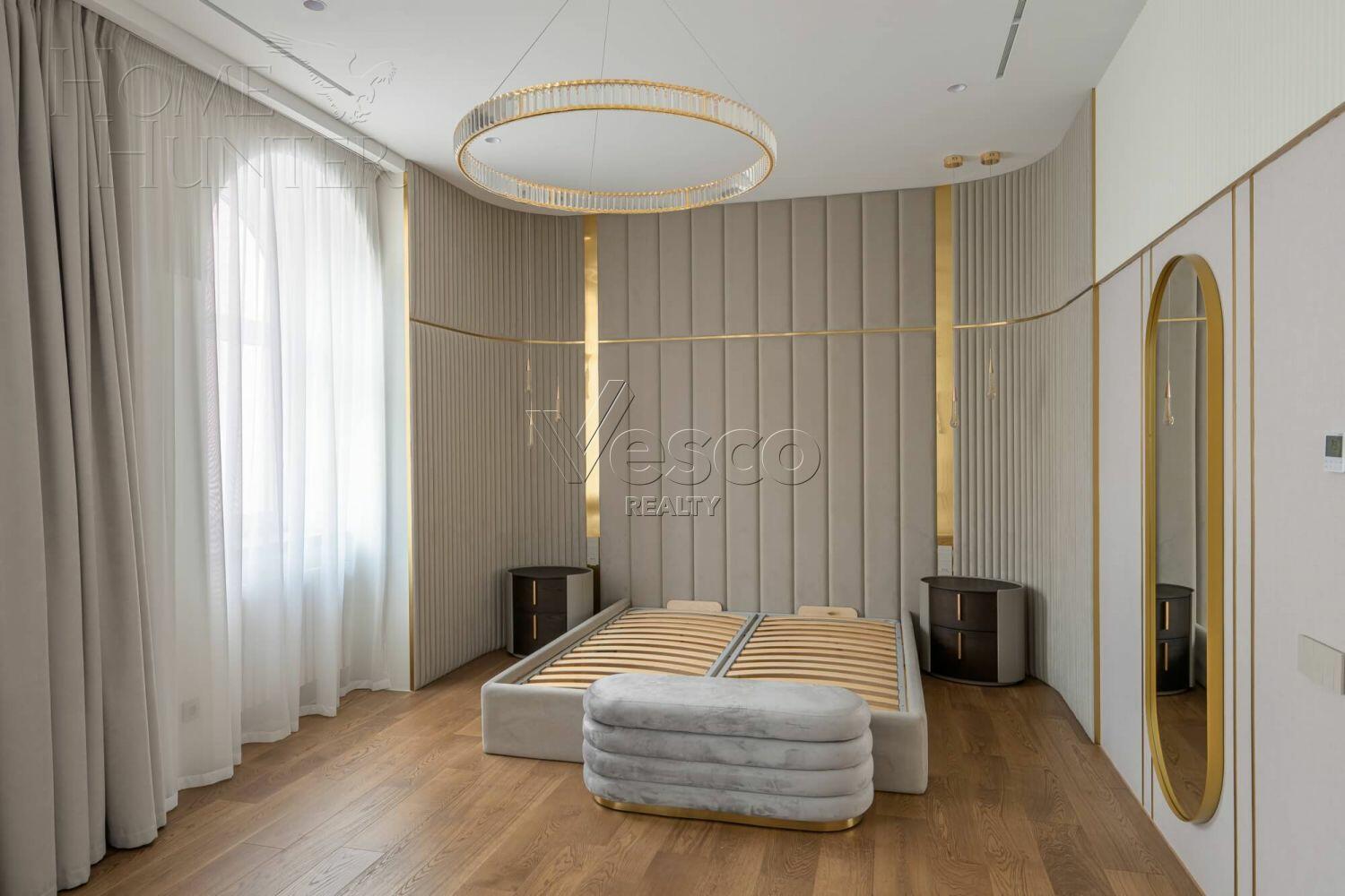 4-КОМН. КВАРТИРА С ОТДЕЛКОЙ 189 М² НА 4 ЭТАЖЕ