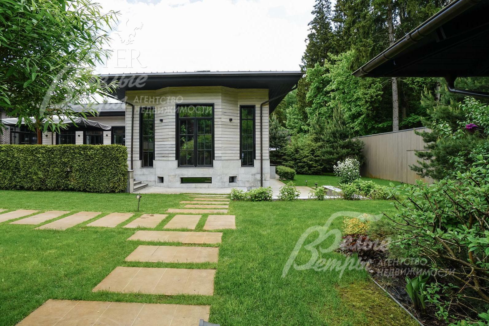 2-этажный коттедж 1 150 м² с отделкой