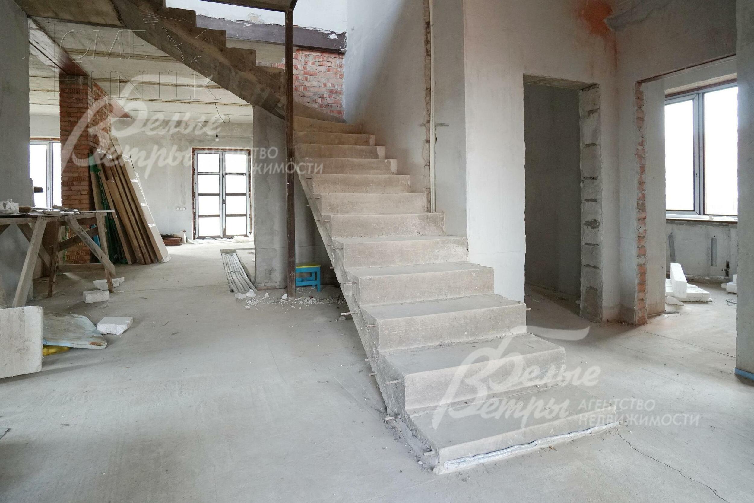 2-этажный коттедж 650 м² без отделки