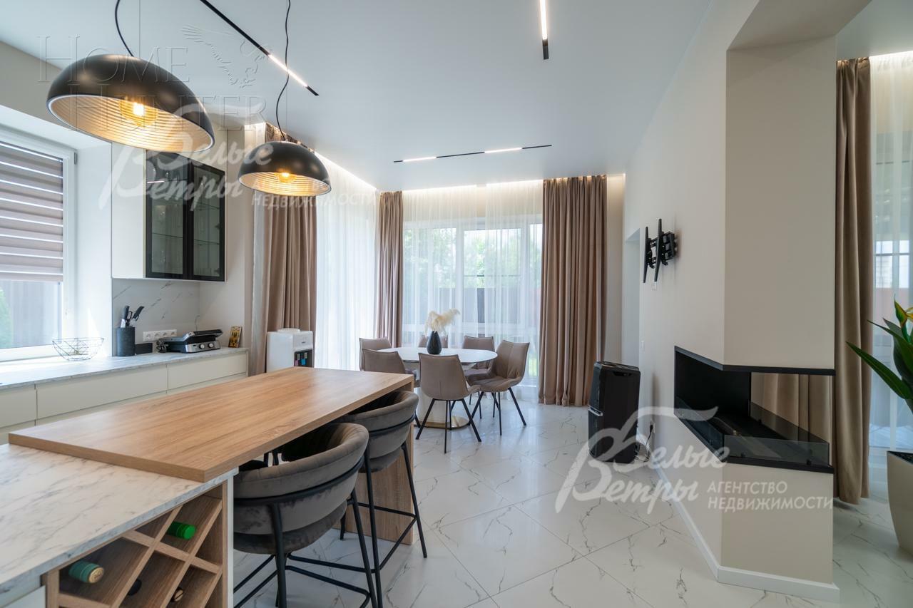 2-этажный коттедж 260 м² с отделкой