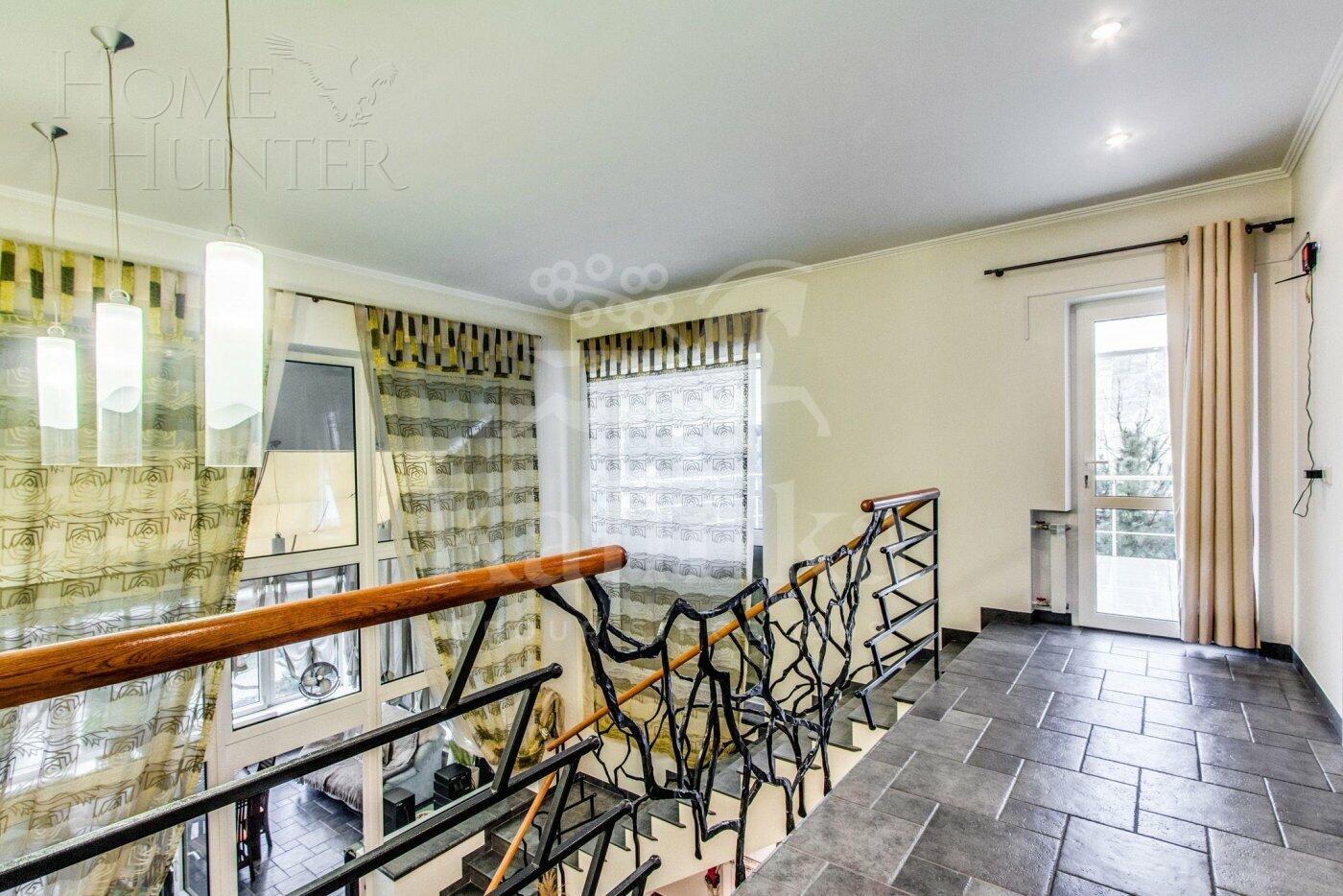 2-этажный коттедж 380 м² с отделкой