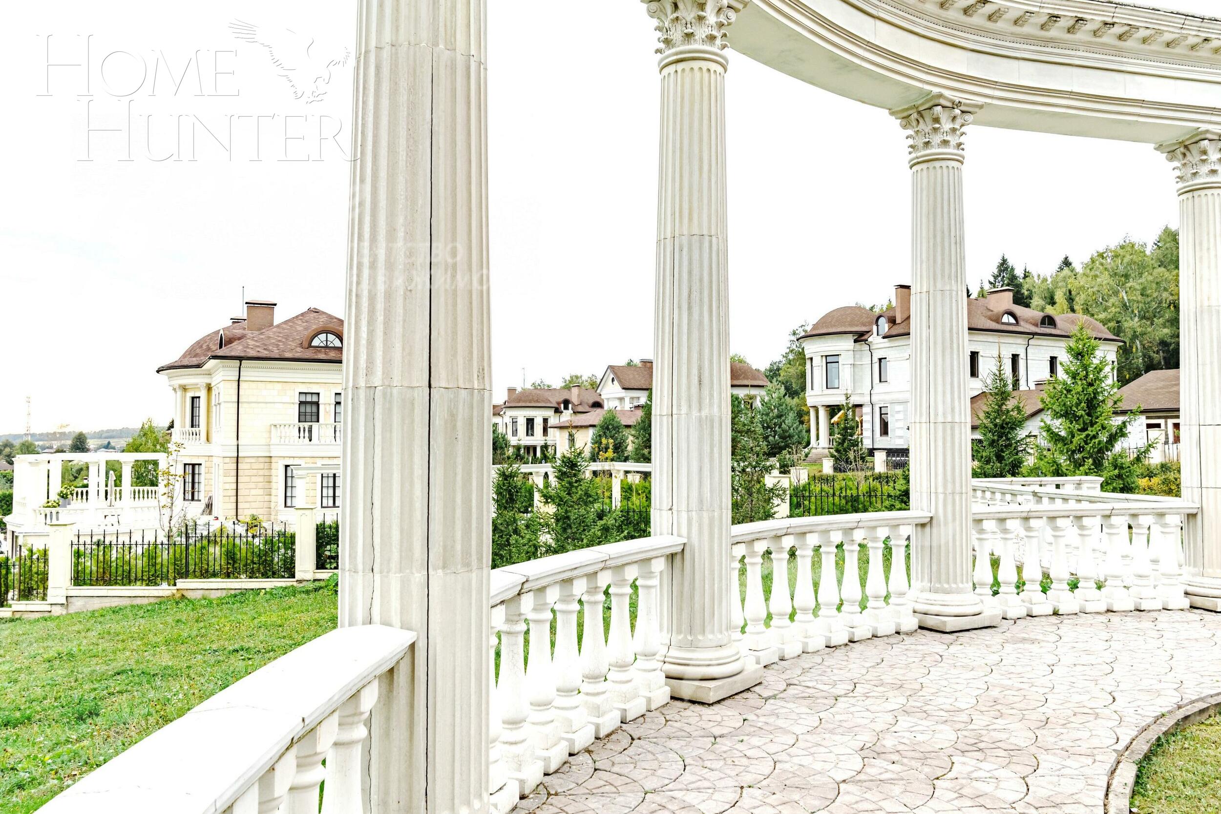 2-этажный коттедж 740.8 м² без отделки