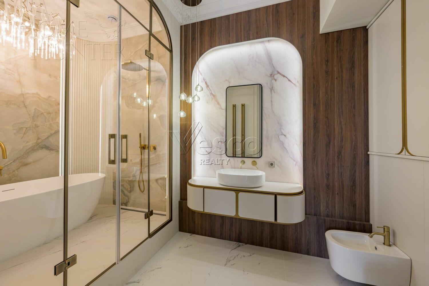 4-КОМН. КВАРТИРА С ОТДЕЛКОЙ 189 М² НА 4 ЭТАЖЕ