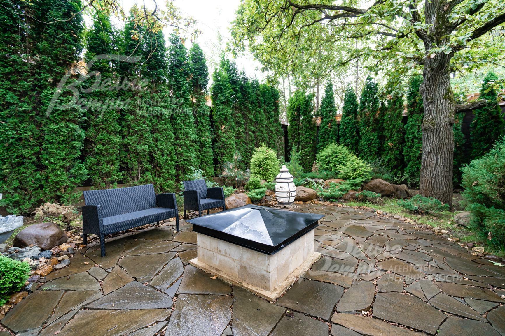 3-этажный коттедж 1 162 м² с отделкой