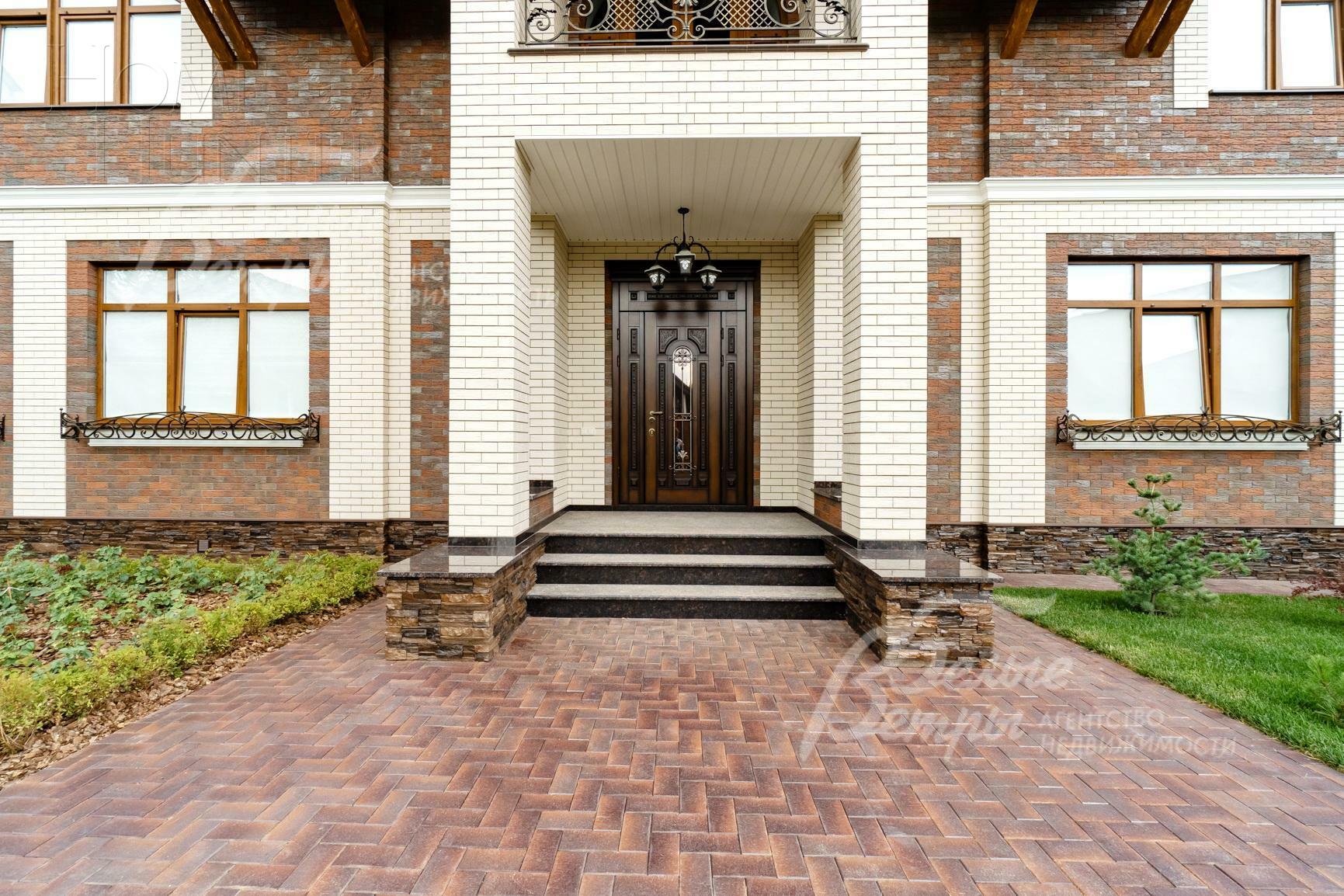 2-этажный коттедж 1 050 м² с отделкой