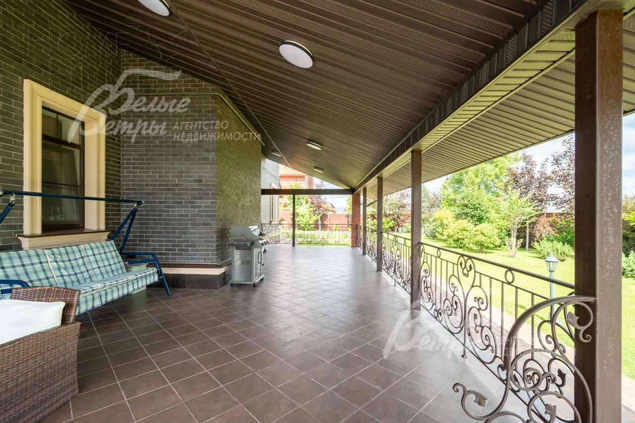 2-этажный коттедж 550 м² с отделкой