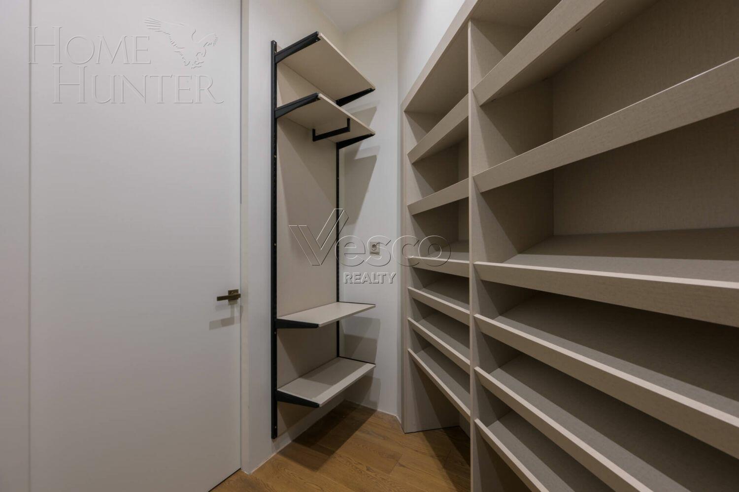 4-КОМН. КВАРТИРА С ОТДЕЛКОЙ 189 М² НА 4 ЭТАЖЕ