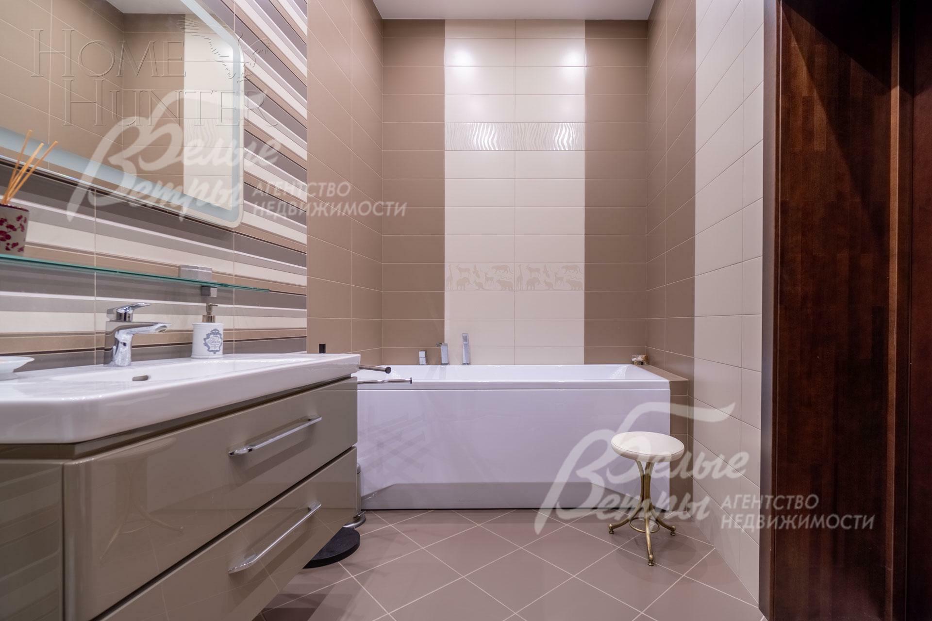 2-этажный коттедж 560 м² с отделкой