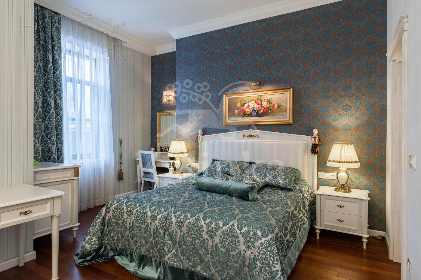 3-этажный таунхаус 400 м² с отделкой