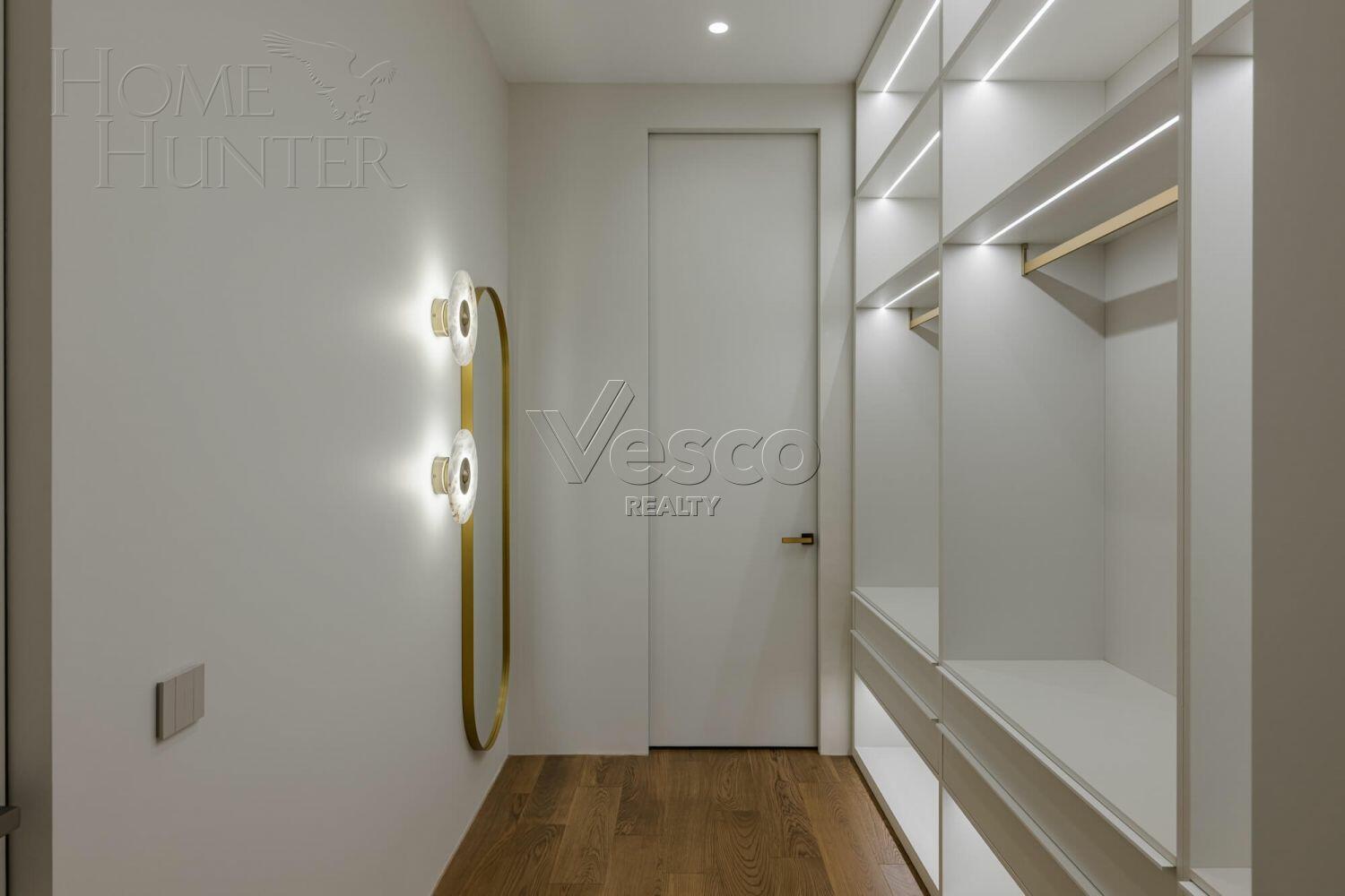 4-КОМН. КВАРТИРА С ОТДЕЛКОЙ 189 М² НА 4 ЭТАЖЕ