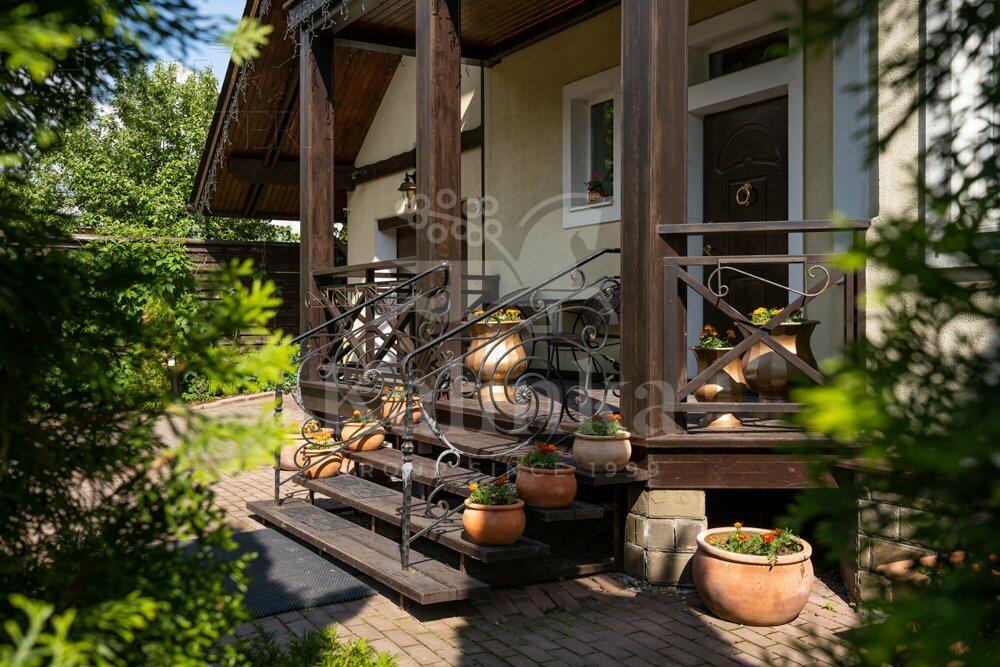 2-этажный коттедж 320 м² с отделкой